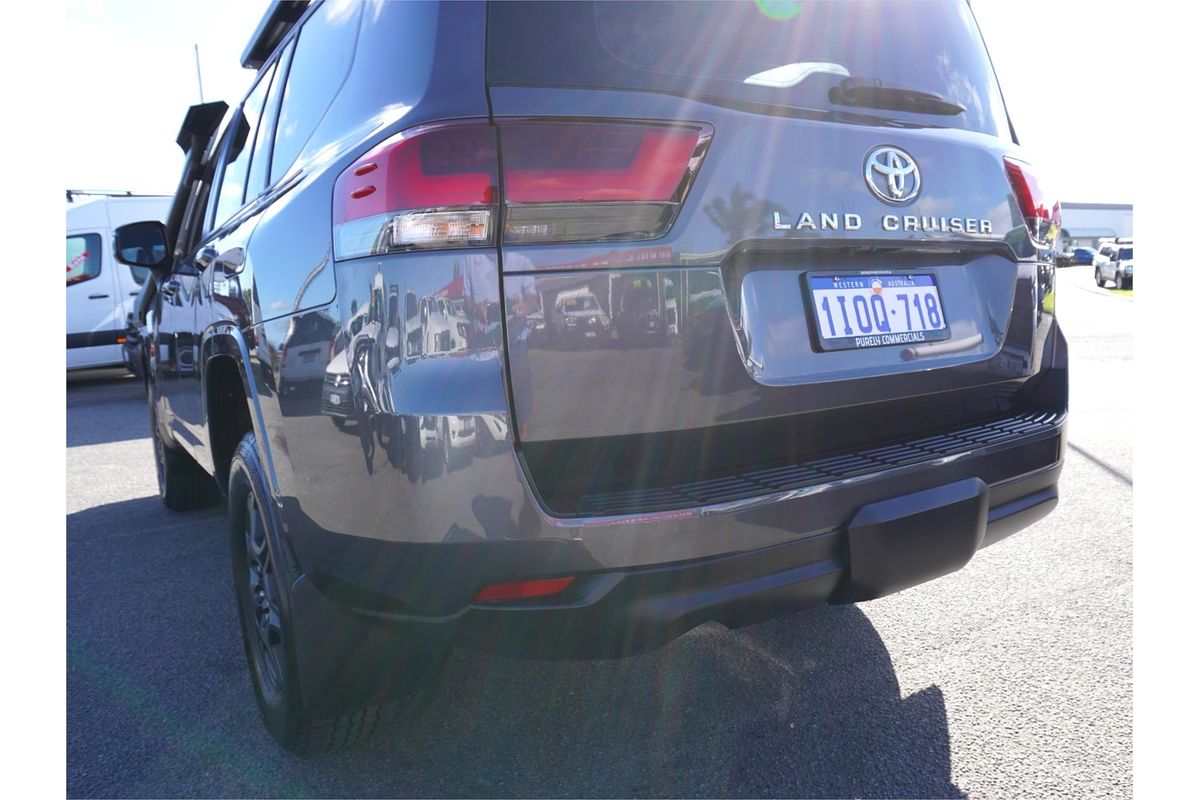 2024 Toyota Landcruiser GX FJA300R