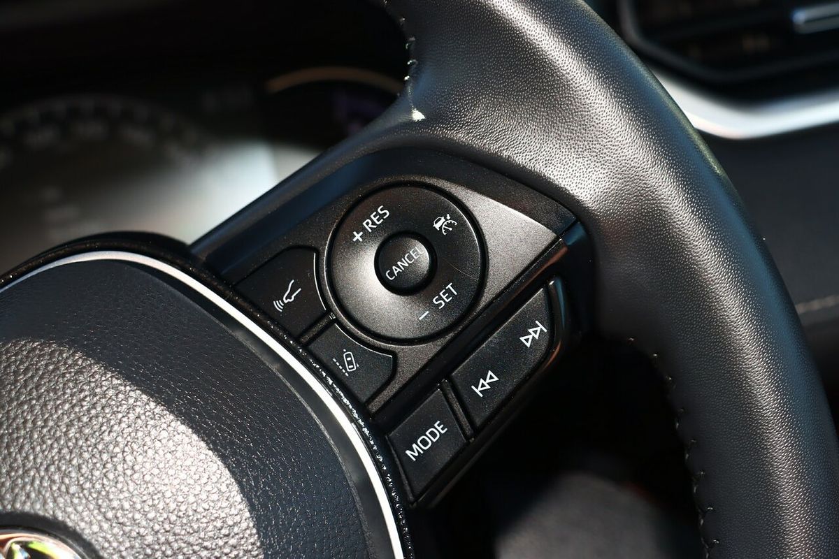2020 Toyota RAV4 Cruiser AXAH54R