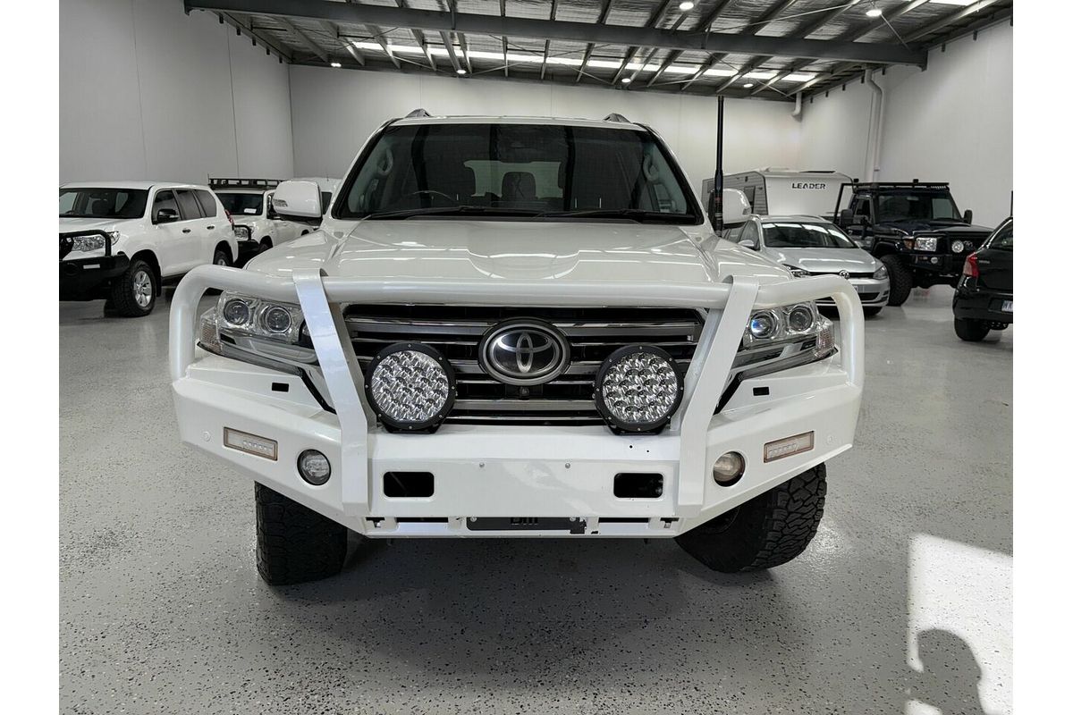 2016 Toyota Landcruiser Sahara VDJ200R