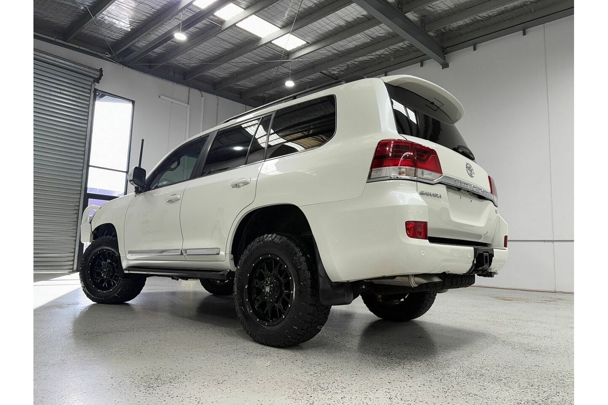 2016 Toyota Landcruiser Sahara VDJ200R