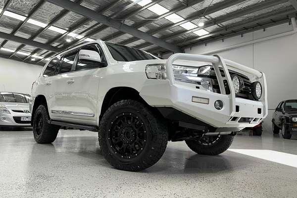 2016 Toyota Landcruiser Sahara VDJ200R