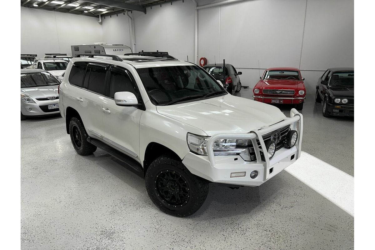 2016 Toyota Landcruiser Sahara VDJ200R
