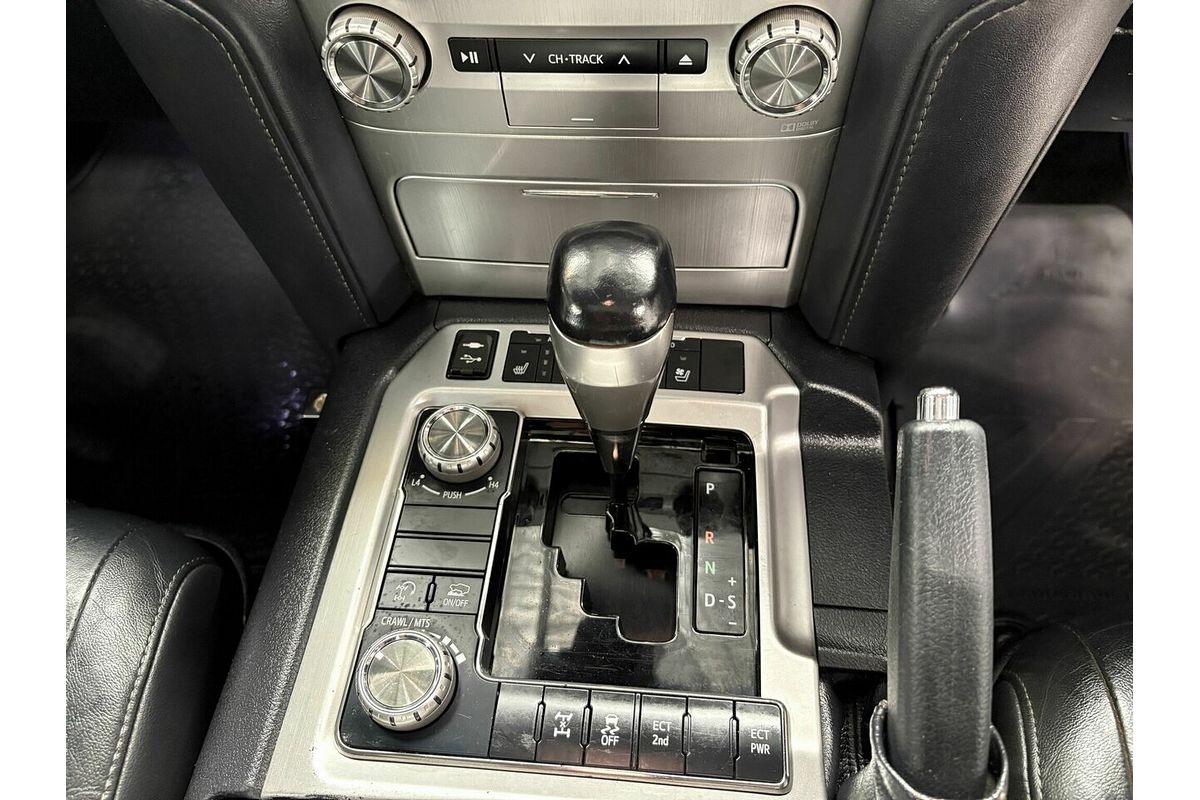 2016 Toyota Landcruiser Sahara VDJ200R