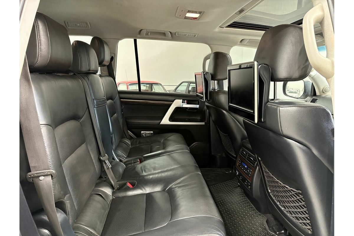 2016 Toyota Landcruiser Sahara VDJ200R