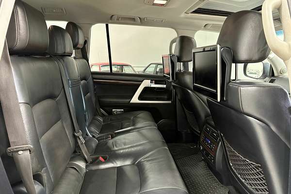 2016 Toyota Landcruiser Sahara VDJ200R