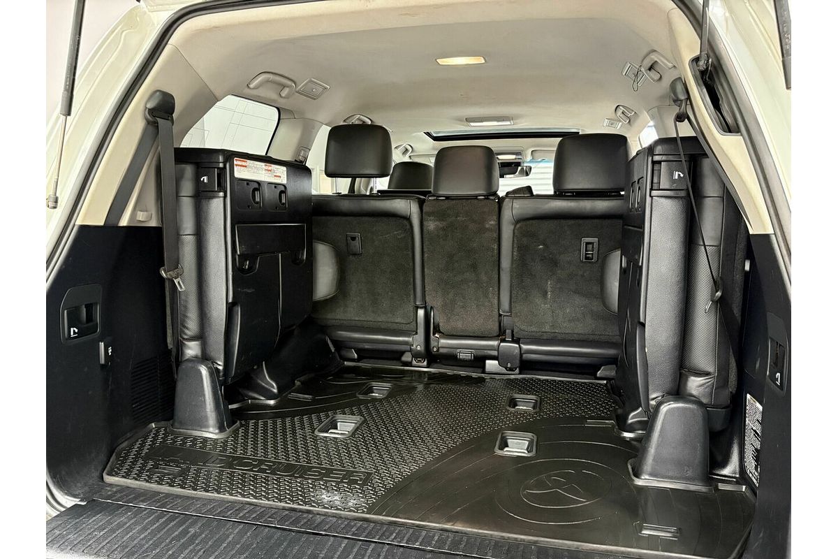 2016 Toyota Landcruiser Sahara VDJ200R