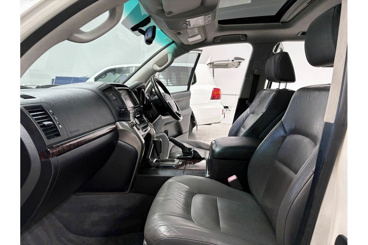 2007 Toyota Landcruiser Sahara VDJ200R