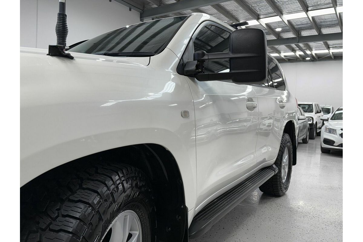 2007 Toyota Landcruiser Sahara VDJ200R