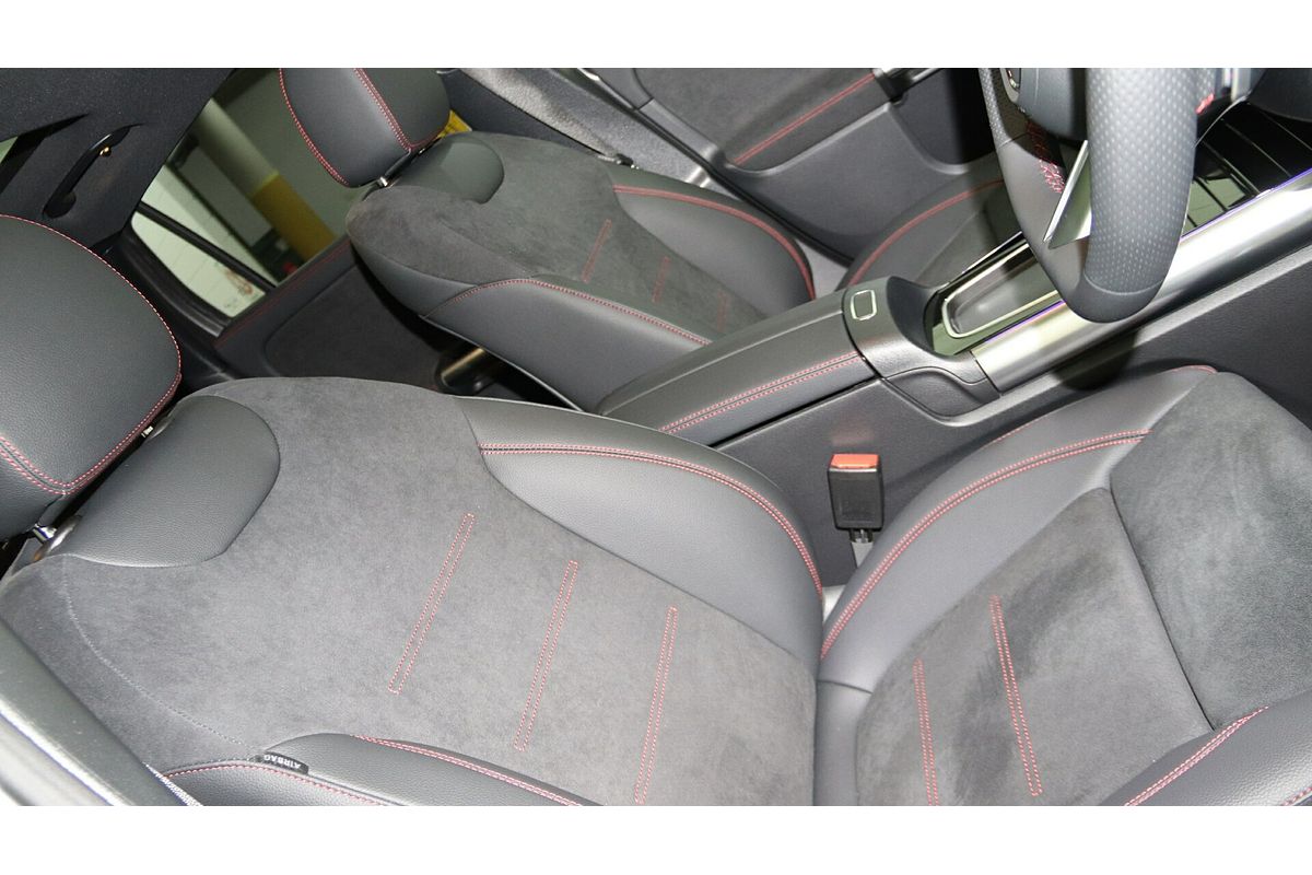 2024 Mercedes-Benz GLA-Class GLA250 H247
