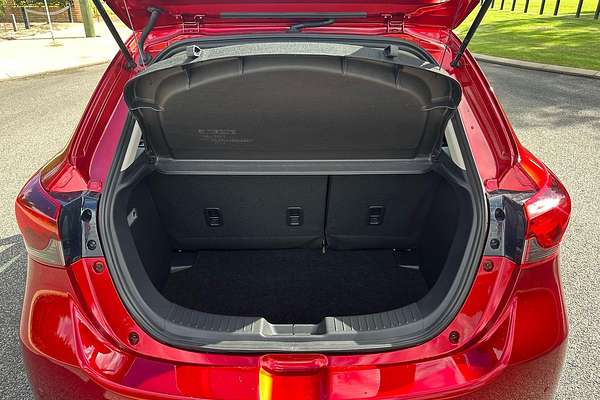 2025 Mazda 2 G15 Evolve DJ Series