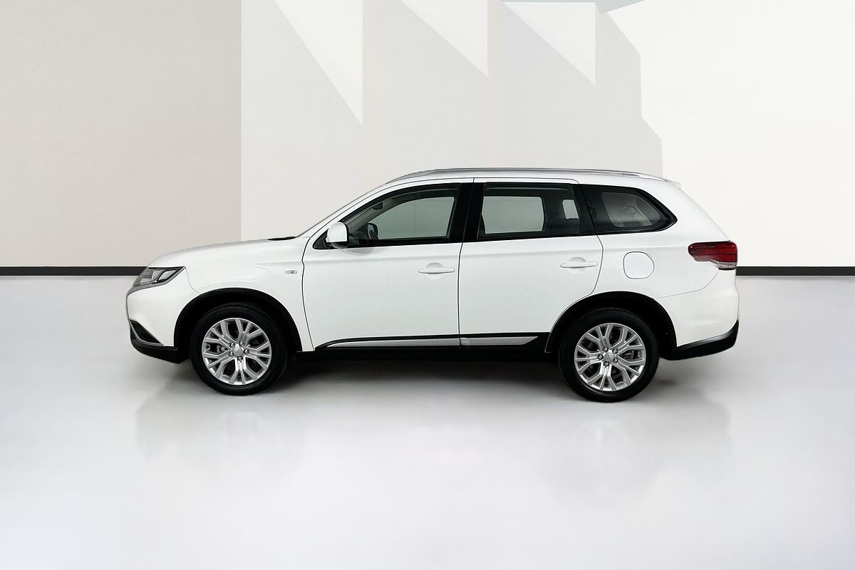 Vehicle photo 5