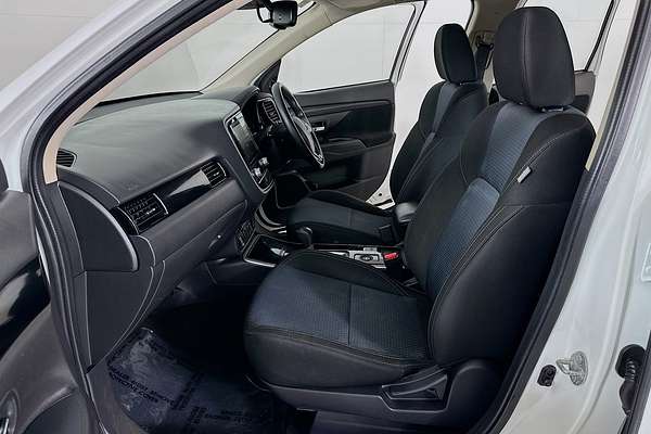 2020 Mitsubishi OUTLANDER ES 7 SEAT (AWD) ZL MY20