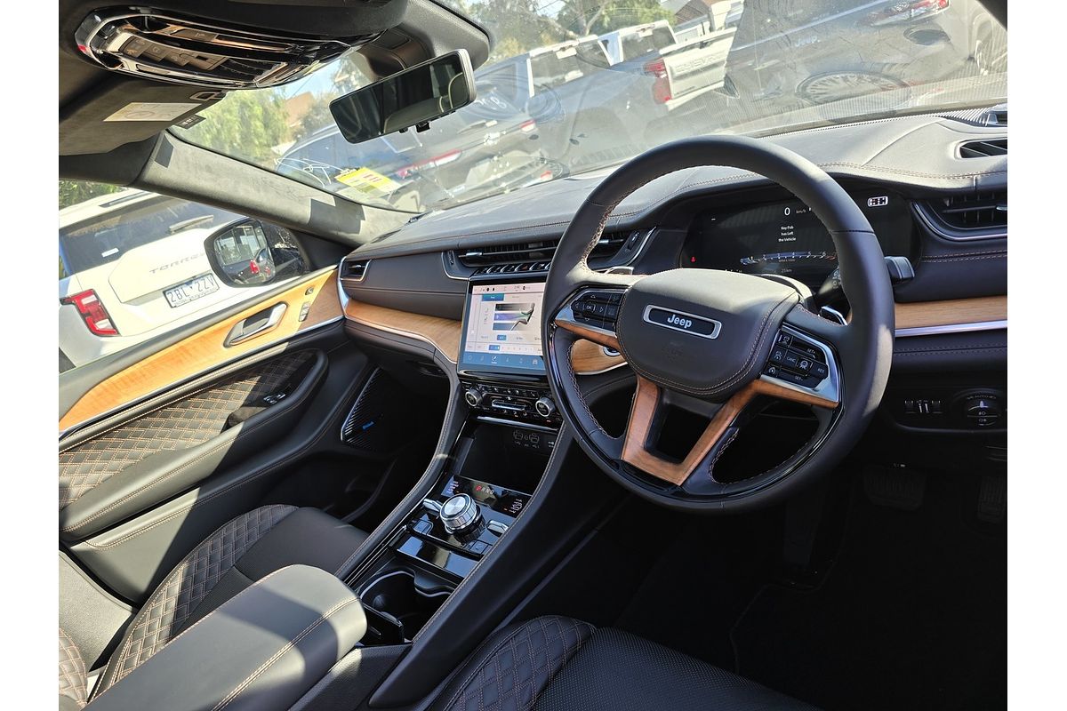 2022 Jeep Grand Cherokee L Summit Reserve WL