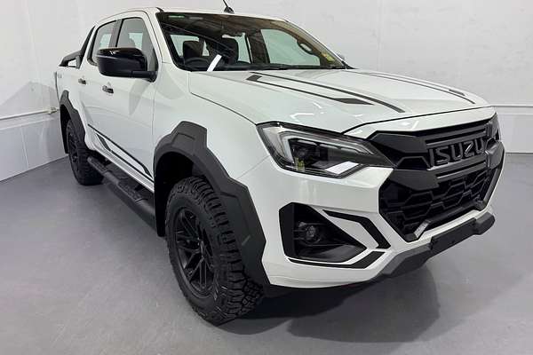 2024 Isuzu D-MAX BLADE 4X4