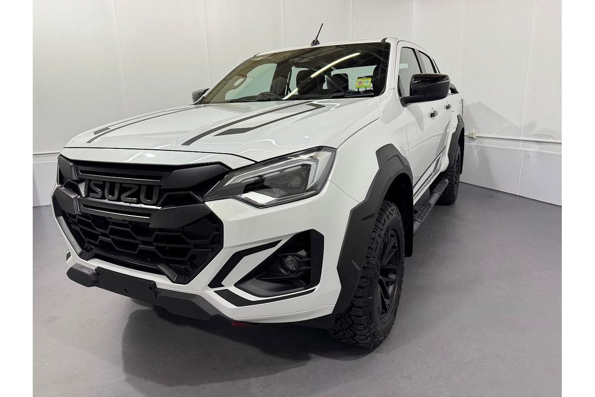 2024 Isuzu D-MAX BLADE 4X4