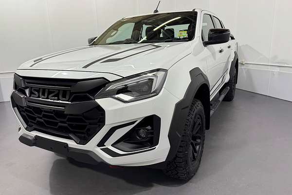 2024 Isuzu D-MAX BLADE 4X4