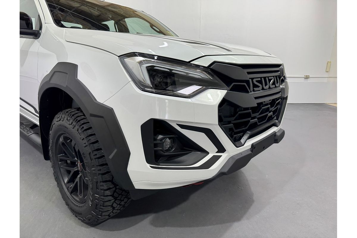 2024 Isuzu D-MAX BLADE 4X4