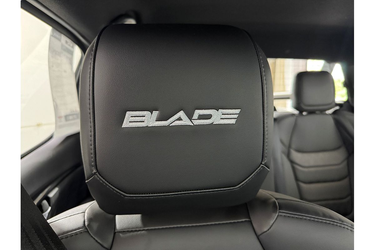 2024 Isuzu D-MAX BLADE 4X4