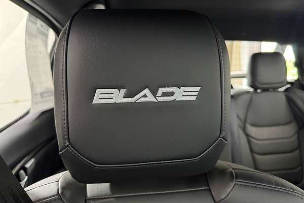 2024 Isuzu D-MAX BLADE 4X4