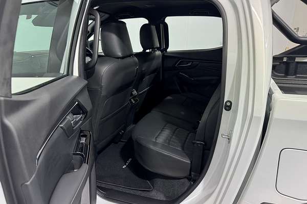 2024 Isuzu D-MAX BLADE 4X4
