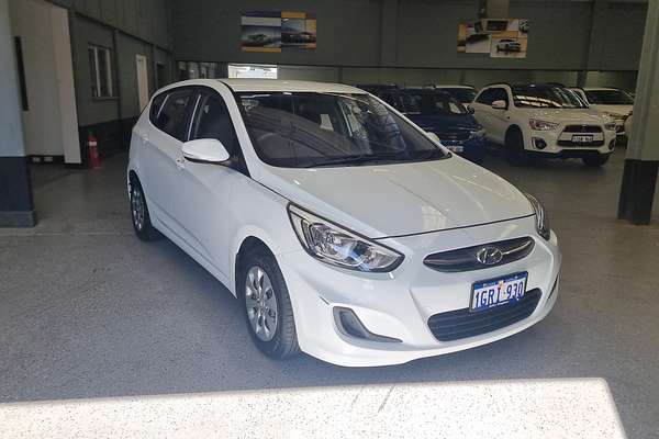 2016 Hyundai Accent Active RB4