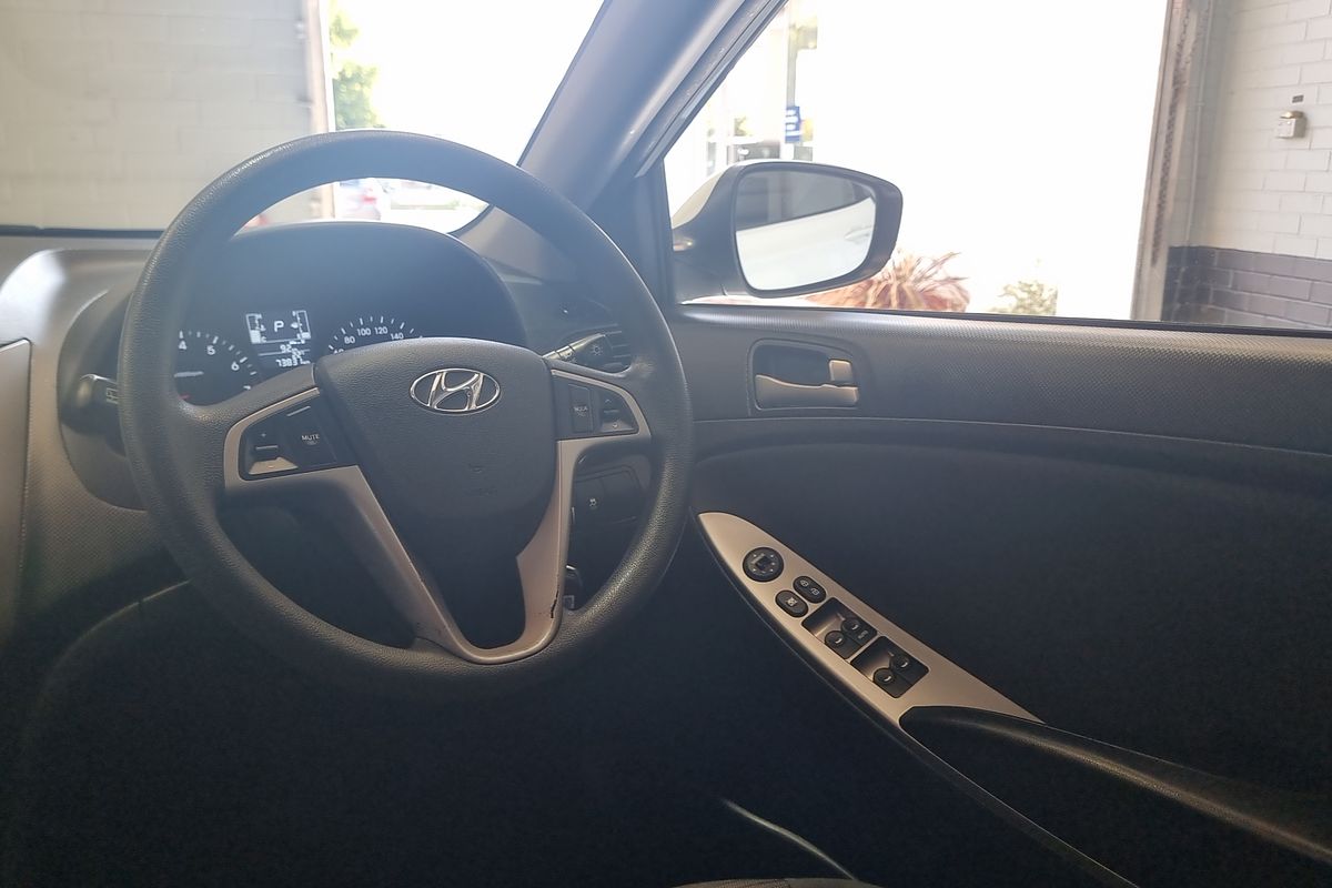 2016 Hyundai Accent Active RB4