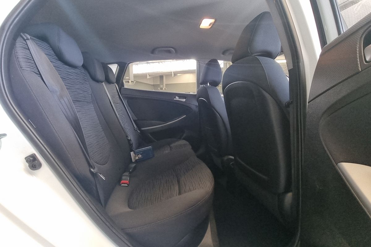 2016 Hyundai Accent Active RB4