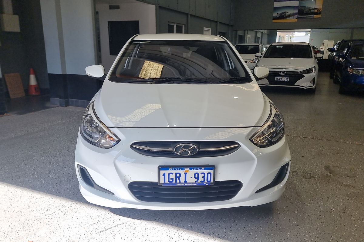 2016 Hyundai Accent Active RB4