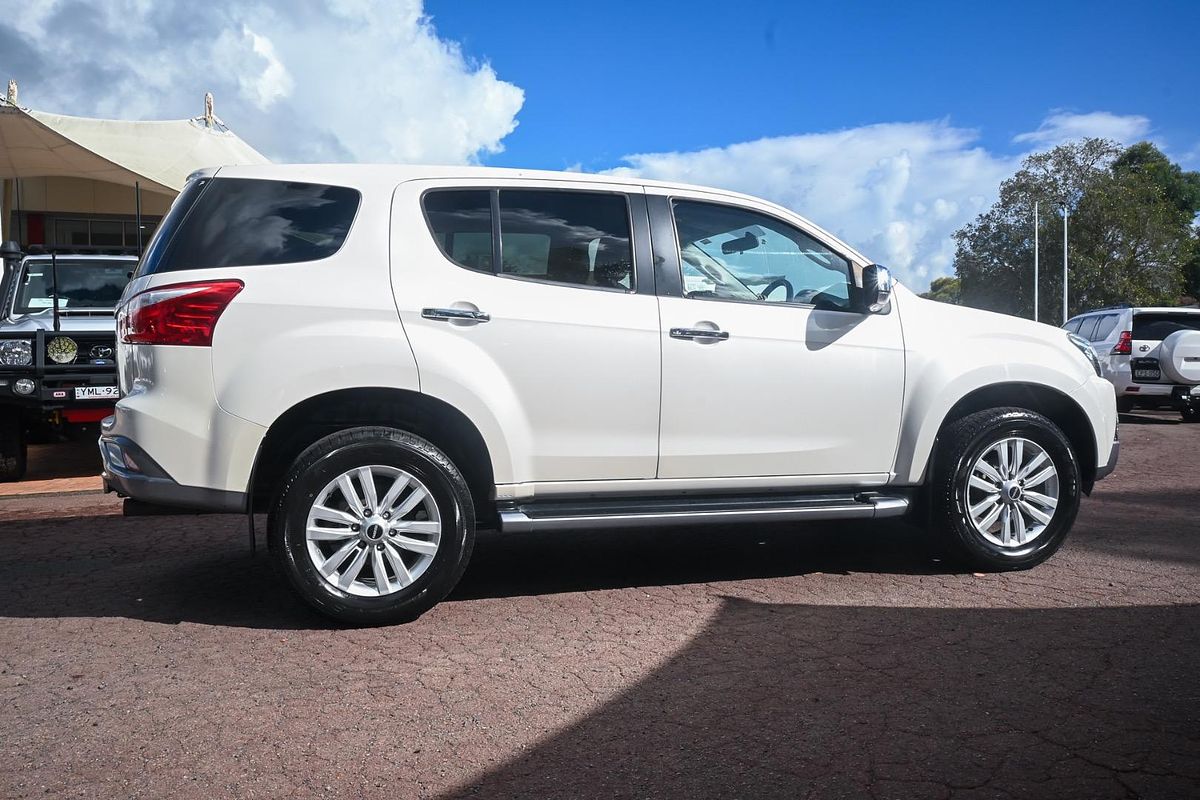 2018 Isuzu MU-X LS-T
