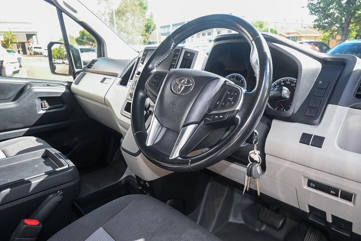 2022 Toyota Hiace GDH300R LWB