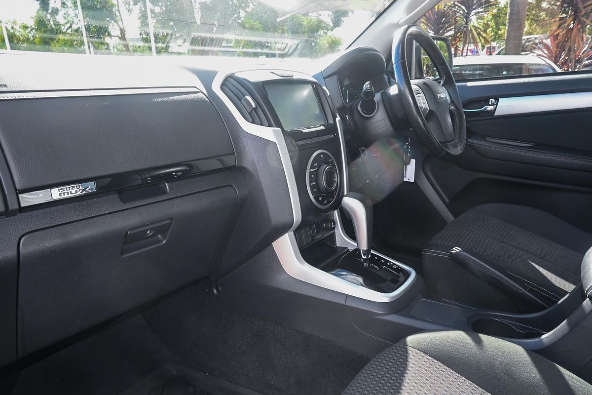 2018 Isuzu MU-X LS-T
