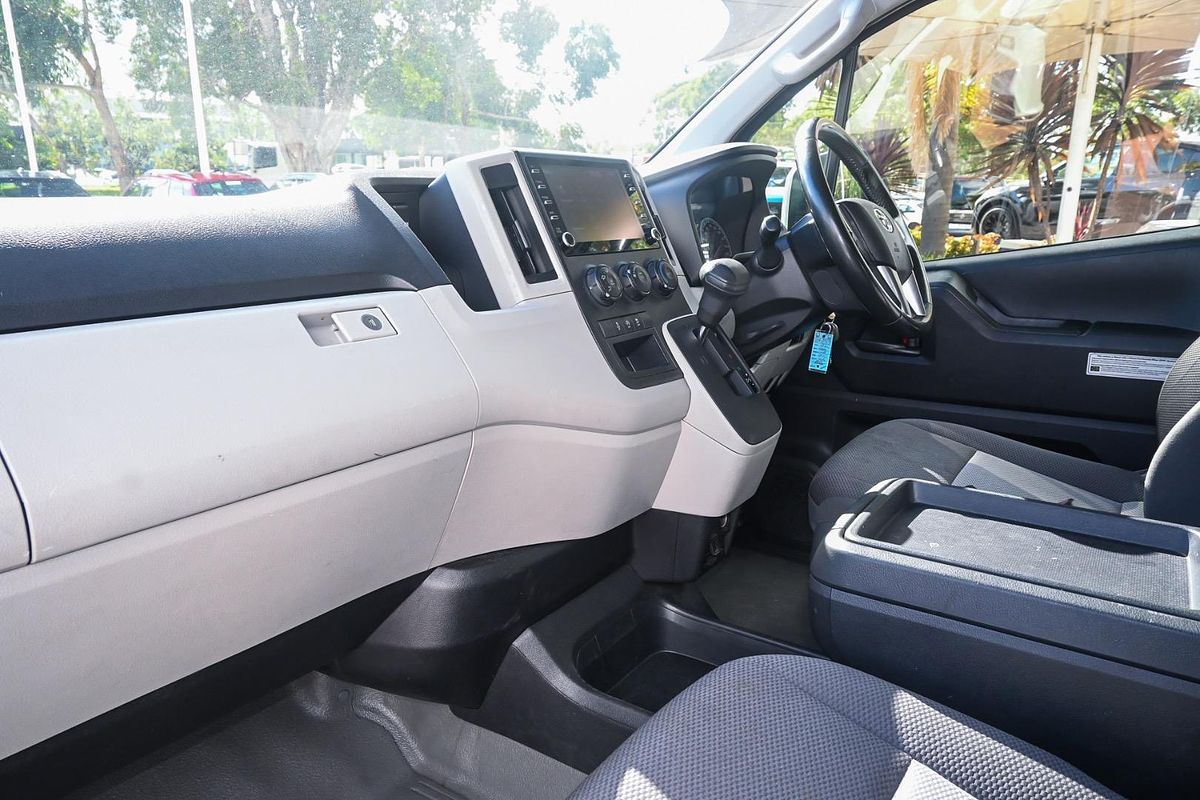 2022 Toyota Hiace GDH300R LWB