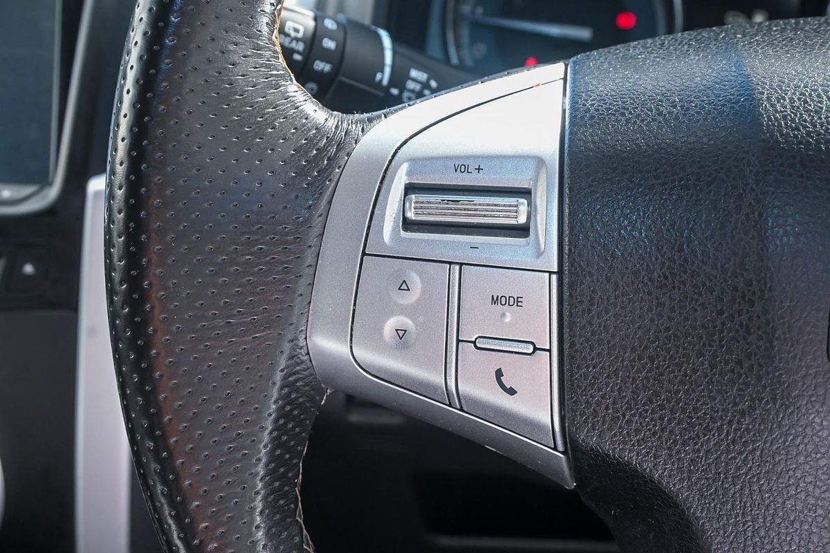 2018 Isuzu MU-X LS-T