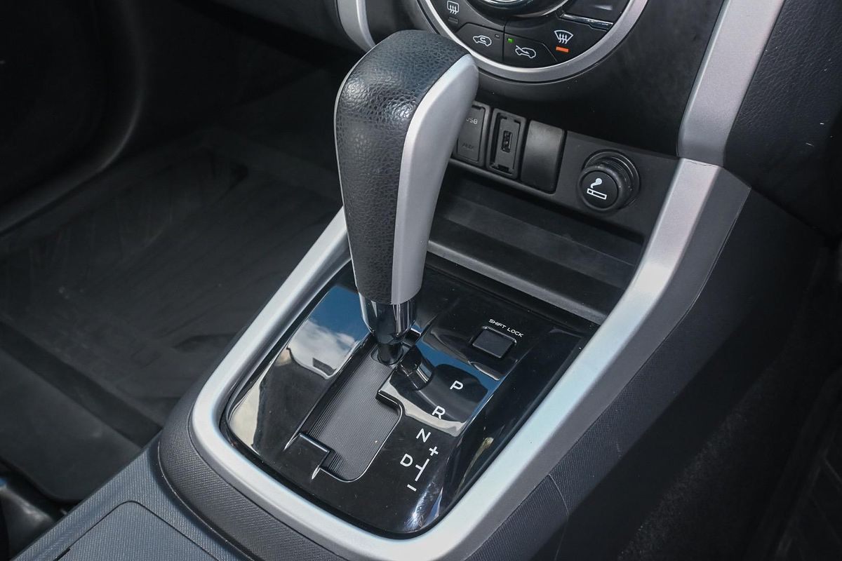 2018 Isuzu MU-X LS-T
