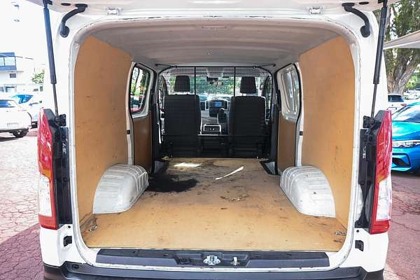 2022 Toyota Hiace GDH300R LWB