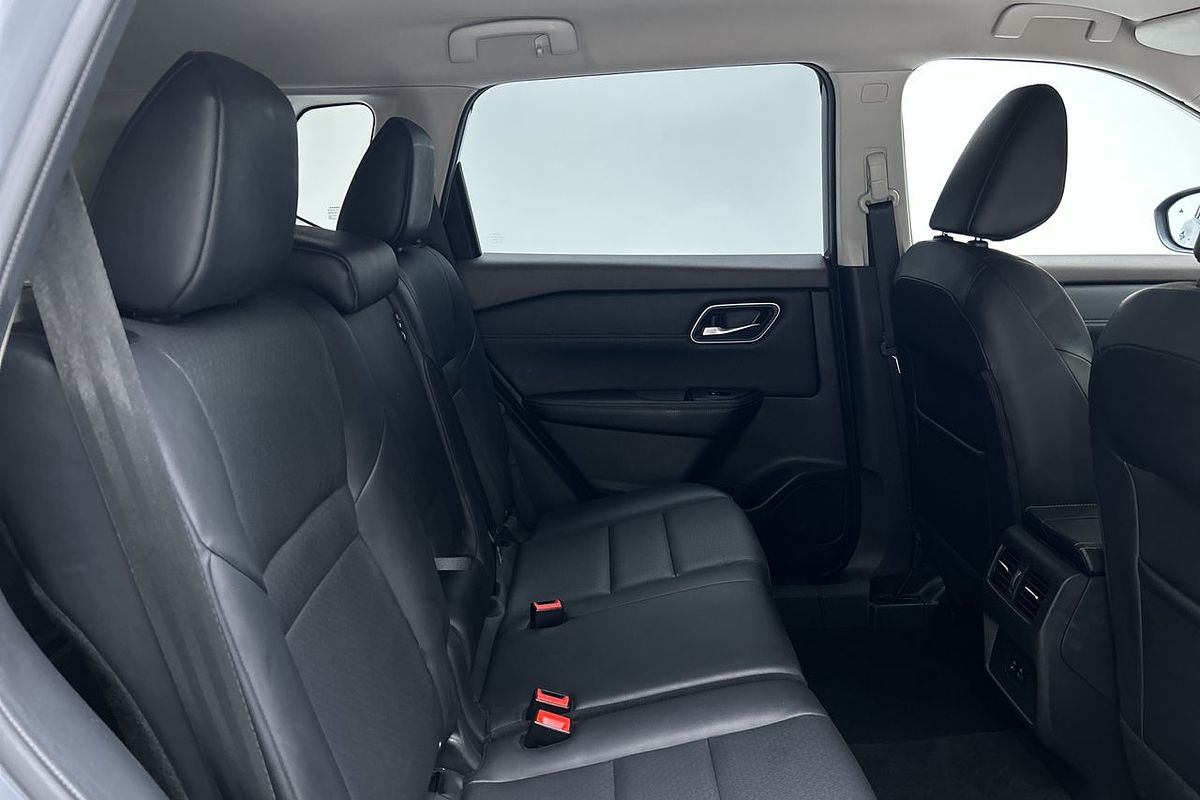 2023 Nissan X-TRAIL ST-L T33