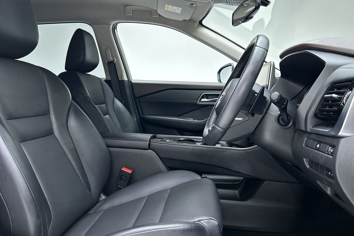2023 Nissan X-TRAIL ST-L T33