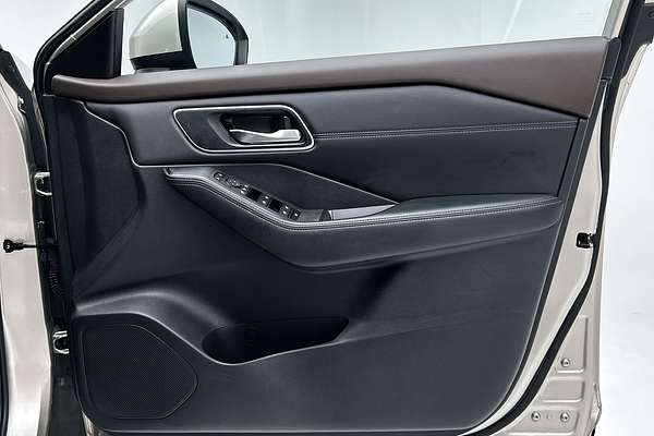 2023 Nissan X-TRAIL ST-L T33