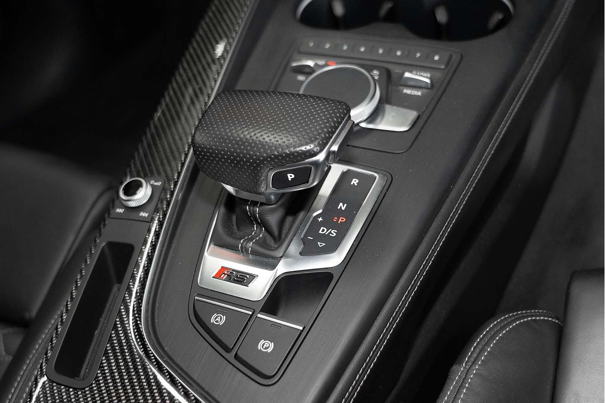 2018 Audi RS4  B9