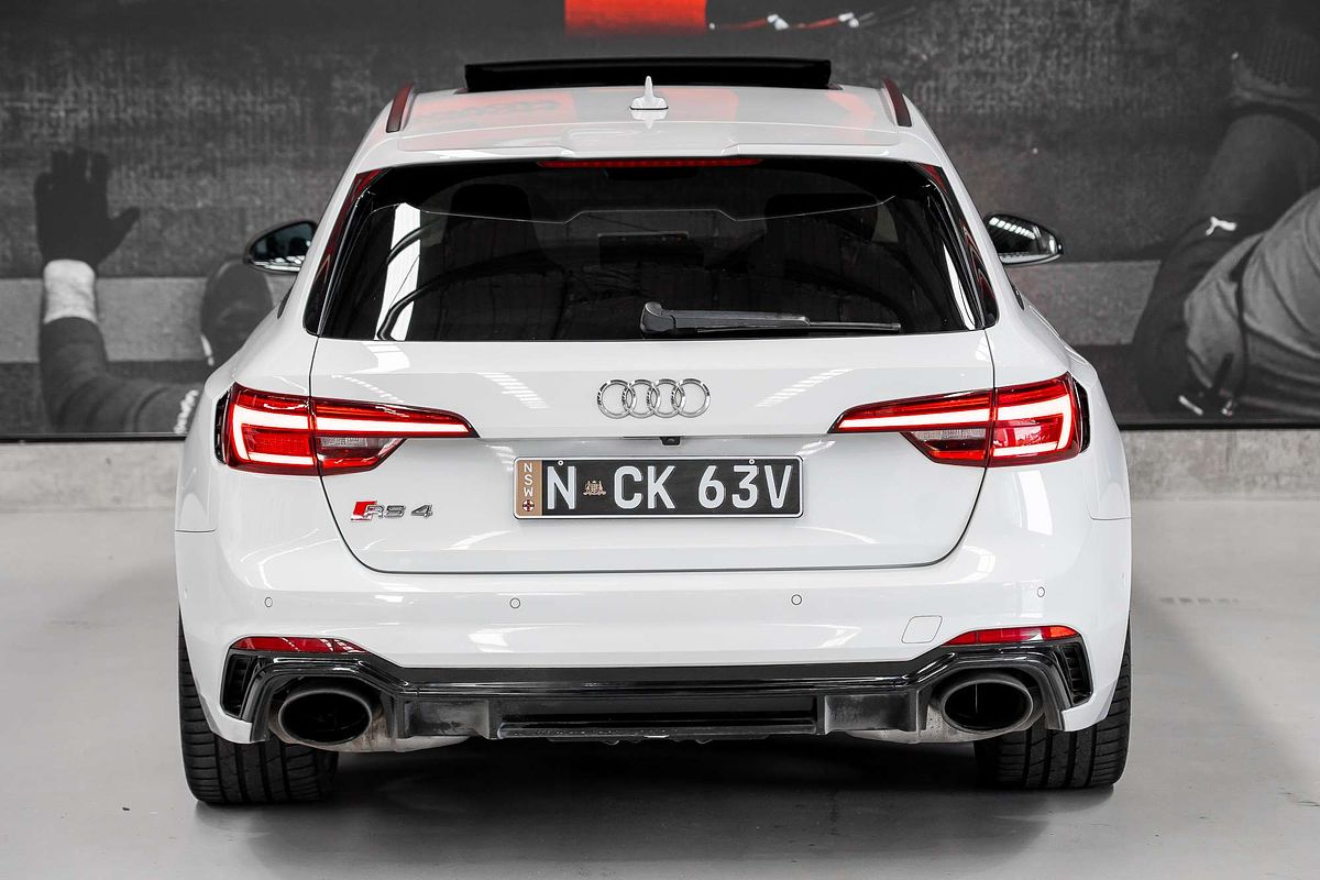 2018 Audi RS4  B9