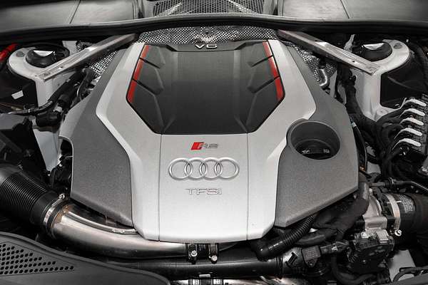 2018 Audi RS4  B9