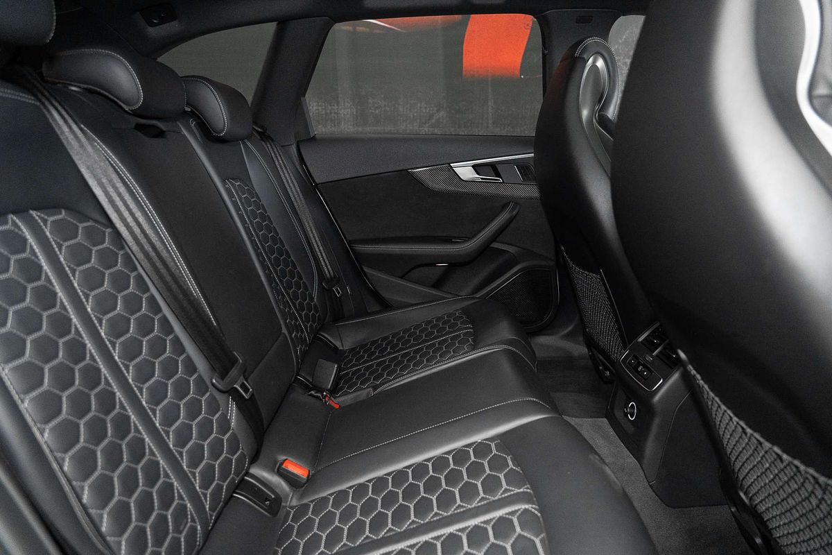 2018 Audi RS4  B9