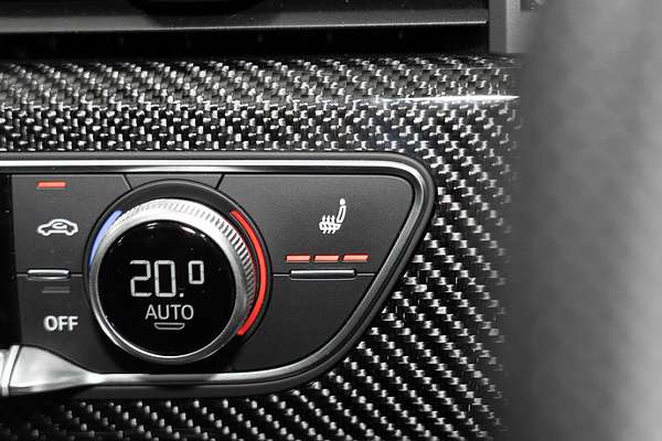 2018 Audi RS4  B9