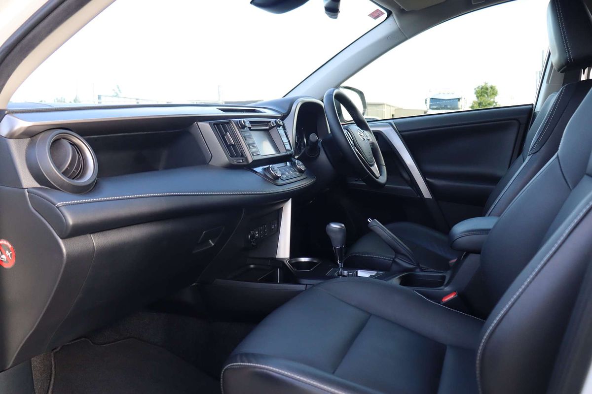 2018 Toyota RAV4 Cruiser ASA44R