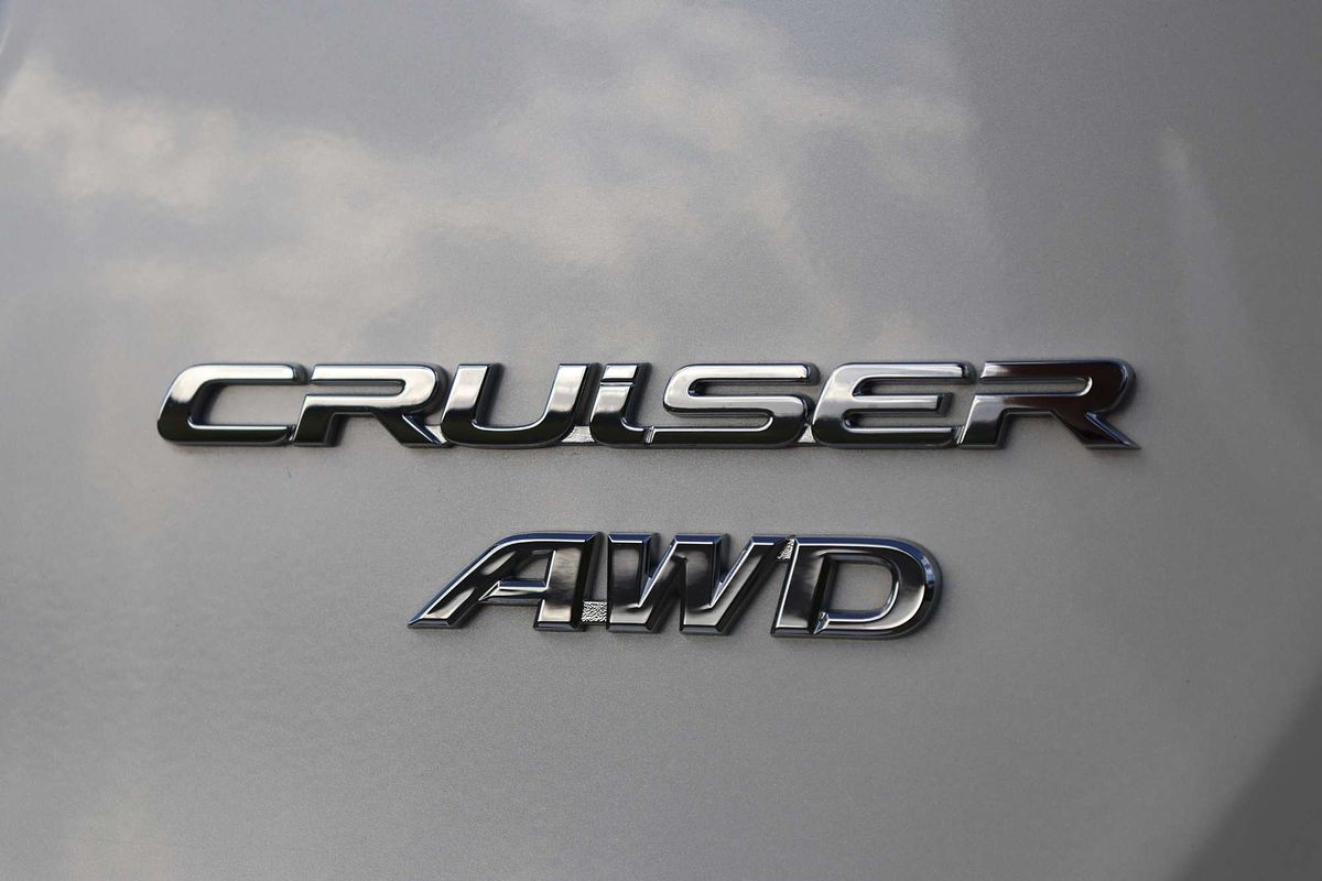 2018 Toyota RAV4 Cruiser ASA44R