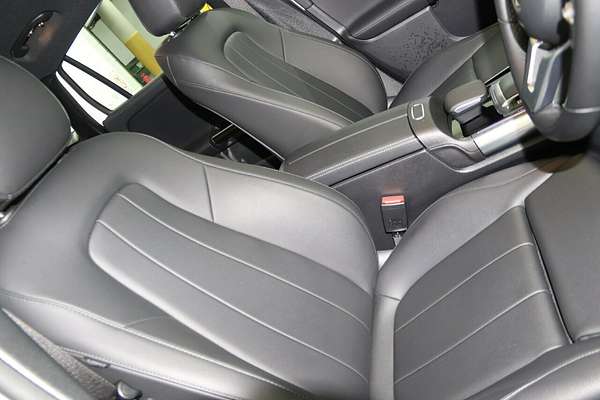 2021 Mercedes-Benz GLA-Class GLA200 H247