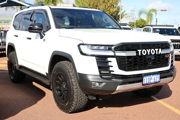 2023 Toyota Landcruiser GR Sport FJA300R