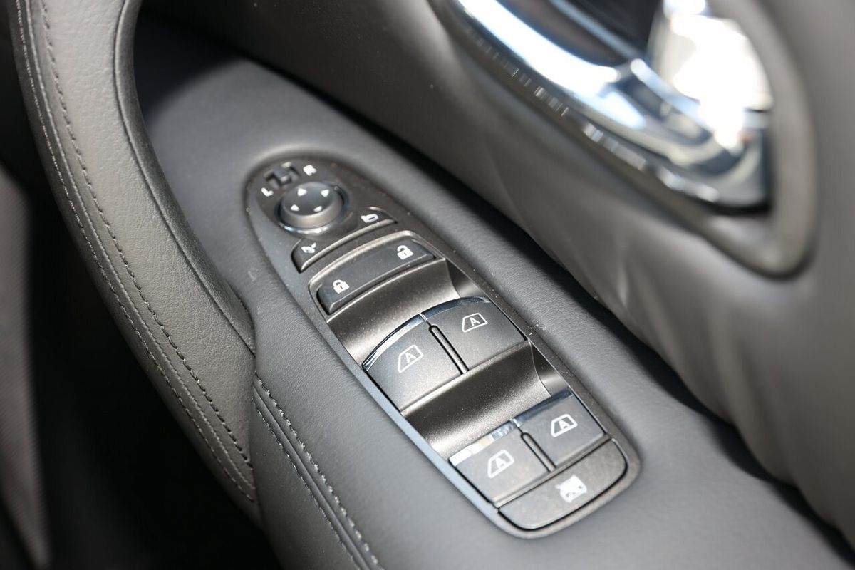 2025 Nissan Patrol Ti Y62