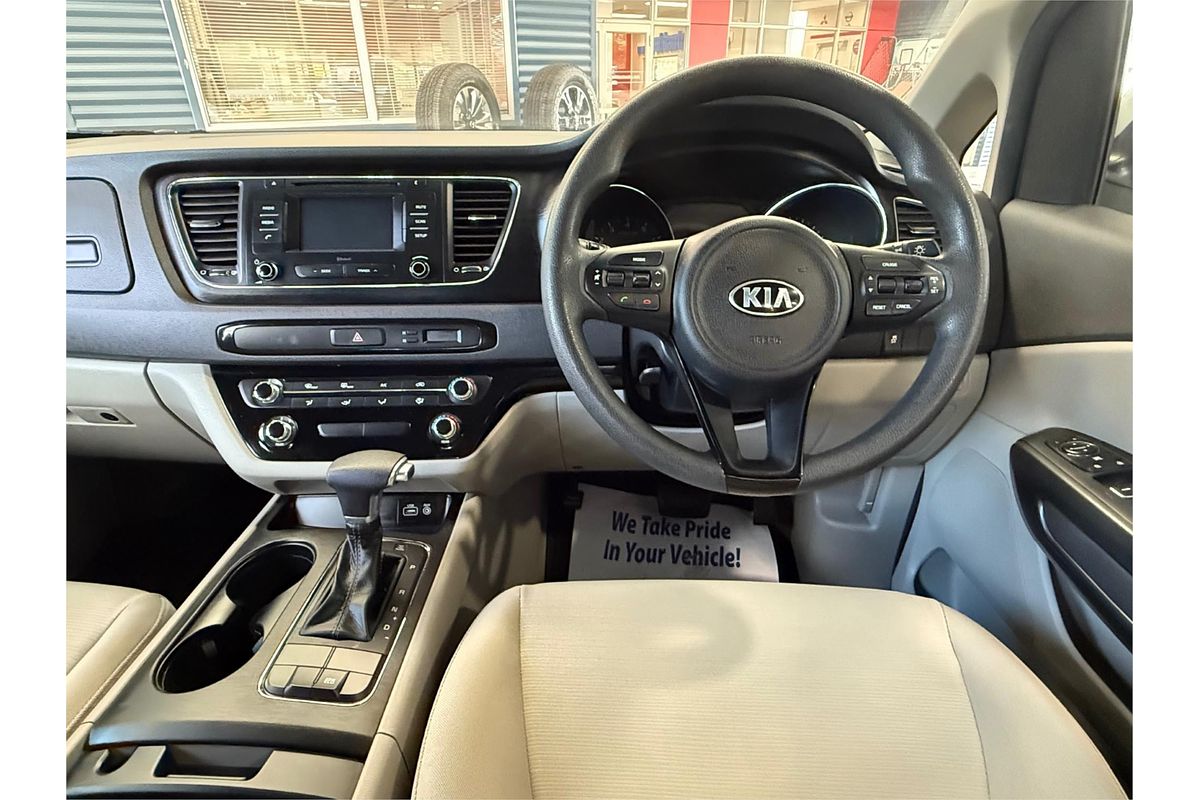 2017 Kia Carnival S YP
