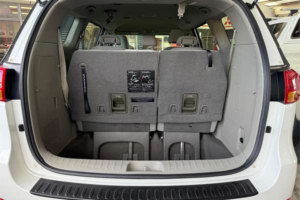 2017 Kia Carnival S YP